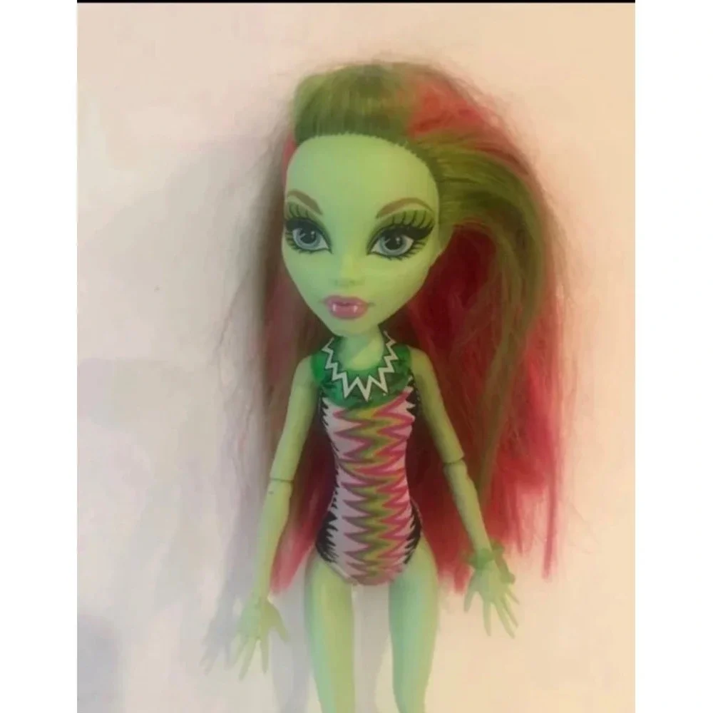 Venus‎ McFlytrap Swim Class Monster High Doll